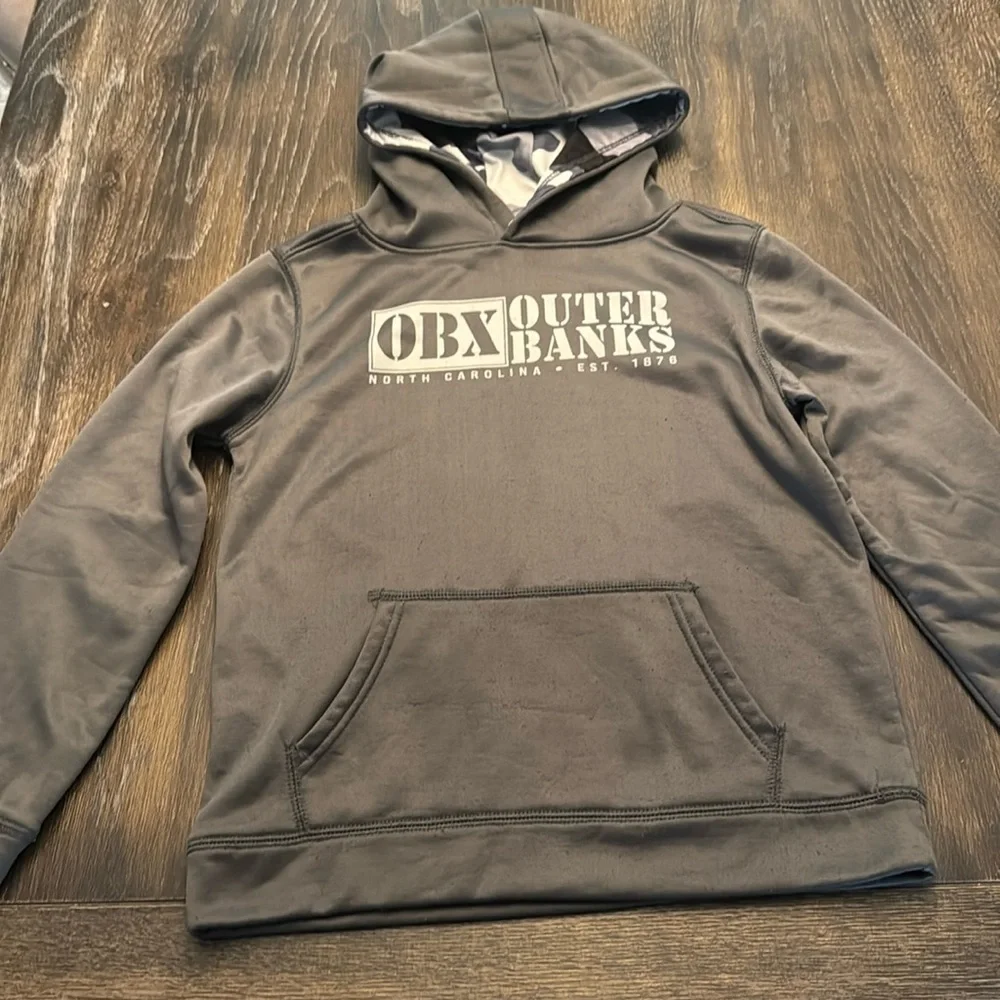 OUTER BANKS GRAY HOODIE SIZE YOUTH LARGE